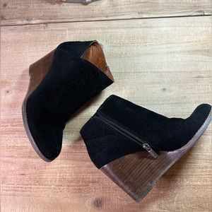 Lucky Brand Wedge Ankle Boots Sz: 6